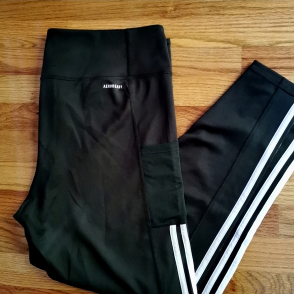 adidas Pants - Adidas Primegreen 3 stripe leggings